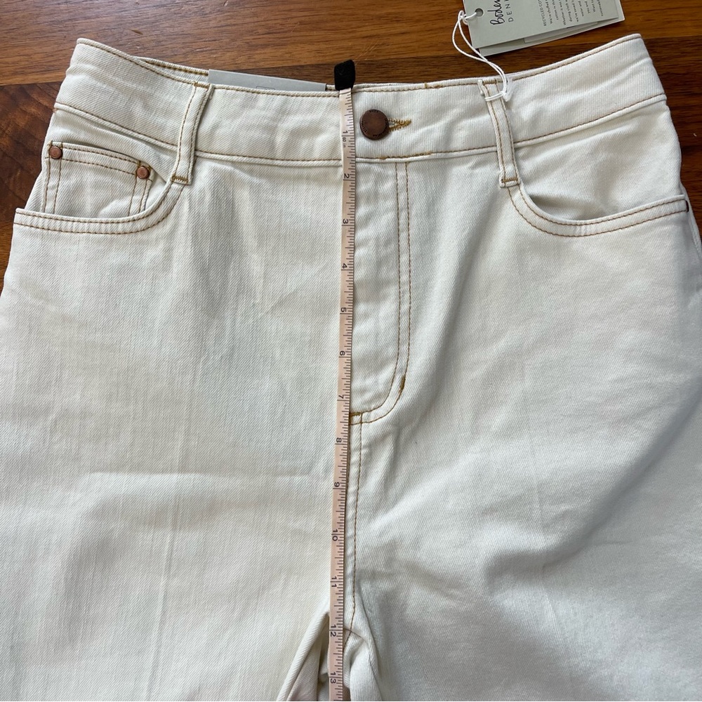 Boden Women’s High Waist Smart Flare Jeans in Ecru US Size 4 R - Picture 16 of 16